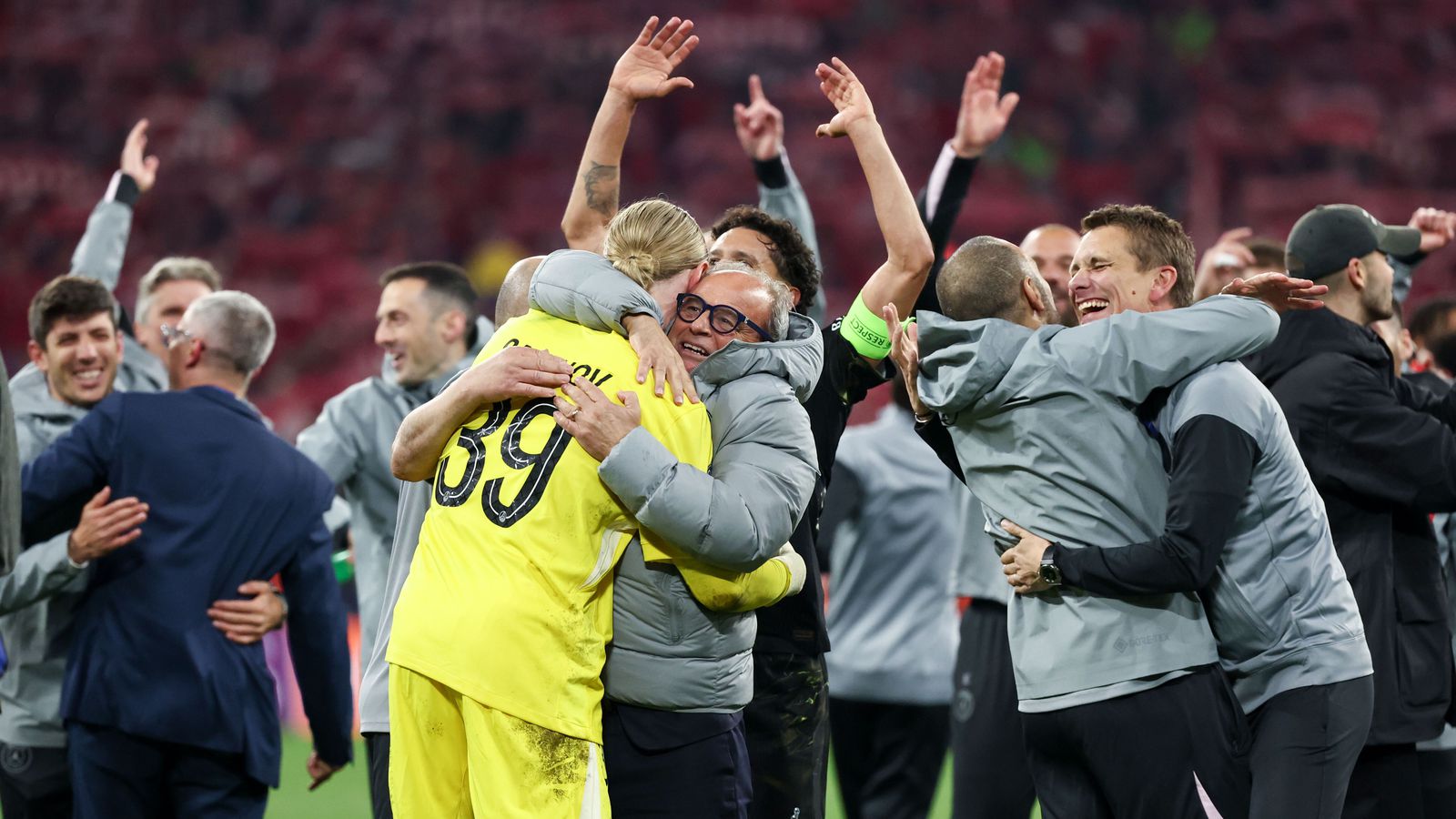 Safonov hetjan er PSG tryggði titilinn í toppslag