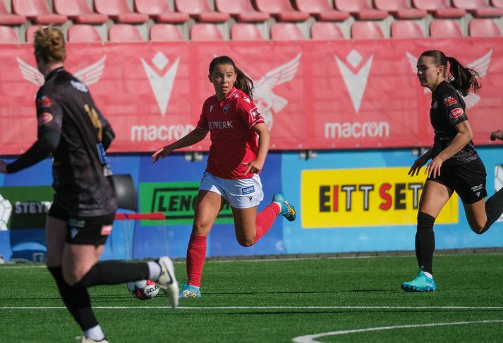Ísabella Sara Tryggvadóttir skoraði sína fyrstu þrennu í efstu deild gegn Stjörnunni.