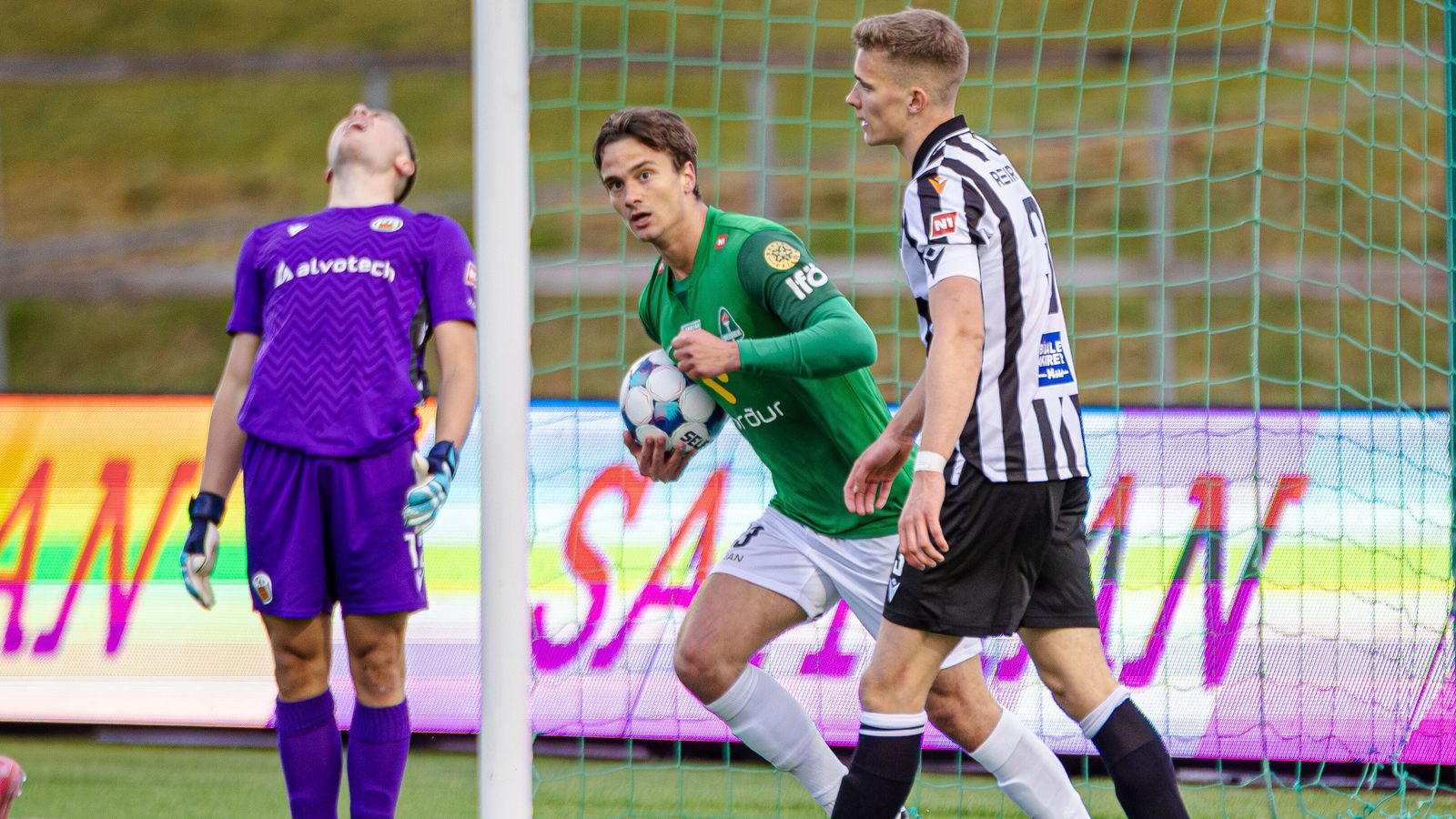 Kristófer með tvennu er Blikar flugu á­fram í bikarnum