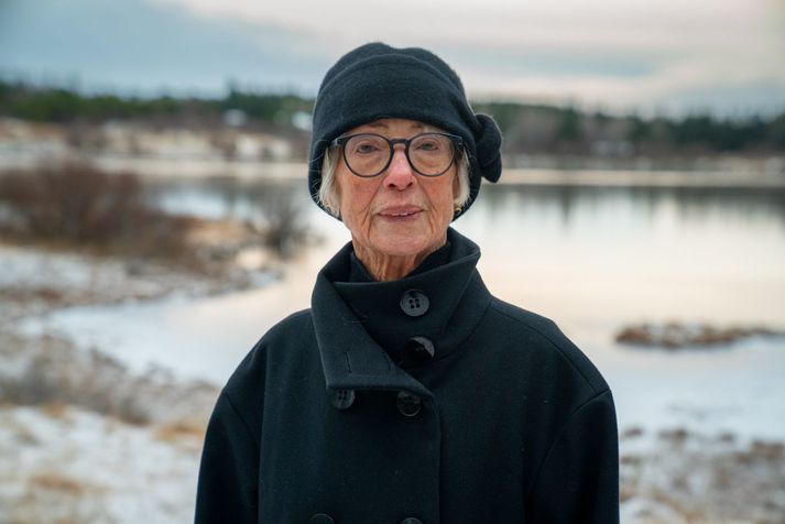 Ragna fagnar 85 ára afmæli á morgun og segist vonast til að ná að eyða mörgum sumrum í viðbót í húsinu sínu fallega í Heiðmörk.
