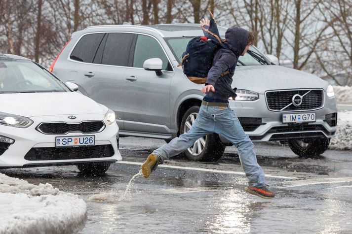 Blautt verður í veðri víðast hvar á landinu næstu daga.