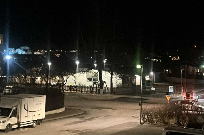 Íbúar í grennd við leikskólann ættu ekki að verða fyrir samskonar ónæði í kvöld.