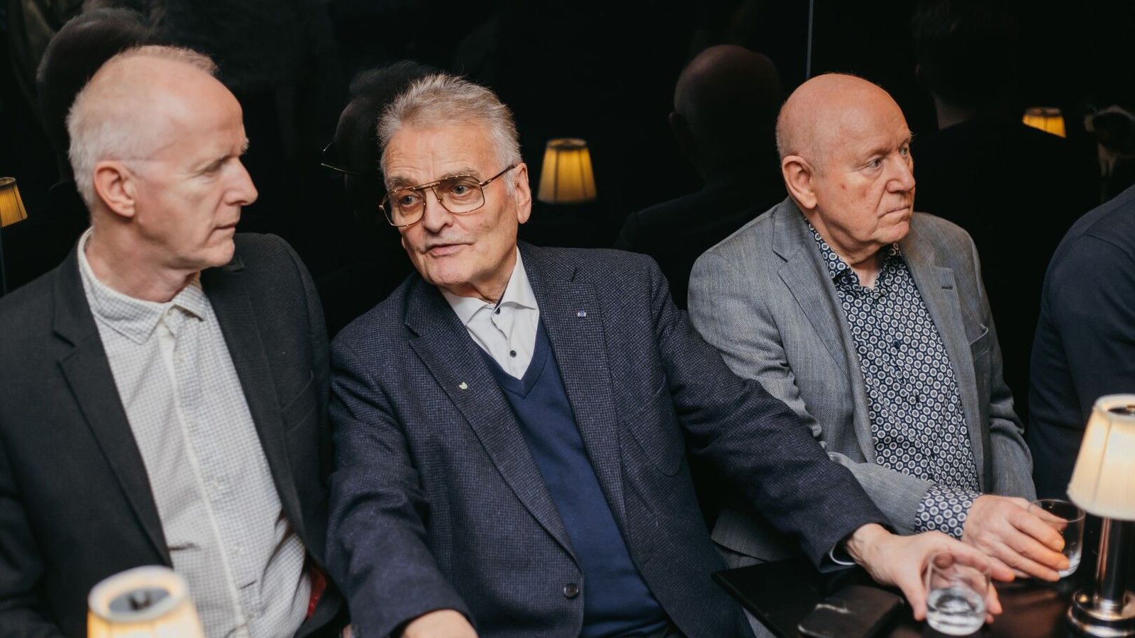 Fá rödd Guðna lánaða