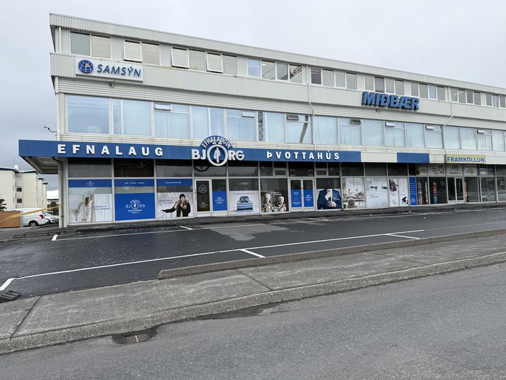 Tilkynnt var um eldinn um klukkan tvö í nótt. 