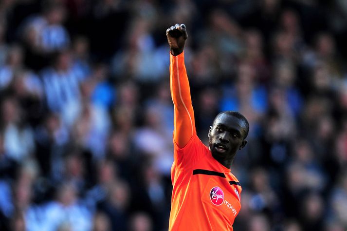 Cisse skoraði tvö í dag en meiddist í síðari hálfleik og var skipt útaf.