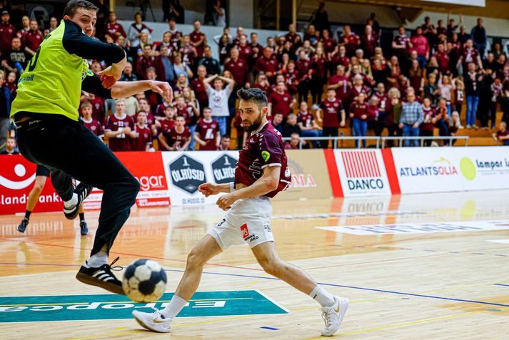 Hergeir Grímsson, fyrirliði Selfyssingar, skoraði fimmtán mörk í leikjunum tveimur í Kaplakrika þar af níu mörk í oddaleiknum í gær.