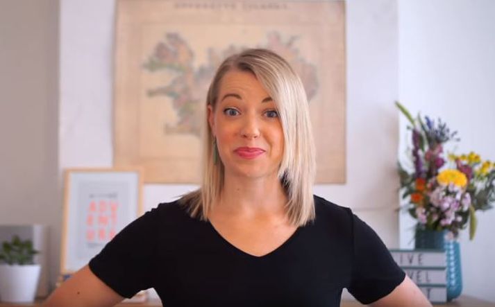 Jeannie aðstoðar ferðmenn hér á landi.