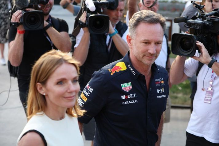 Christian Horner, liðsstjóri Red Bull Racing, með eiginkonu sinni Geri Halliwell. fyrir kappaksturinn í Barein um síðastliðna helgi.