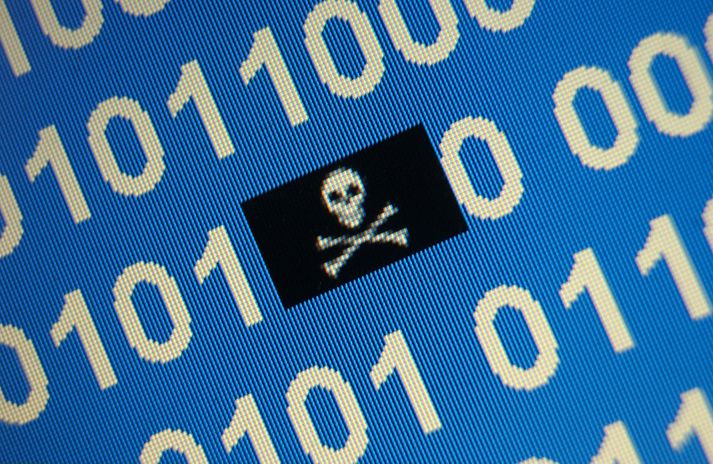 Tölvuóværan læsir öllum gögnum tölvunnar og krefst lausnargjalds til að fá gögnunum aflæst.