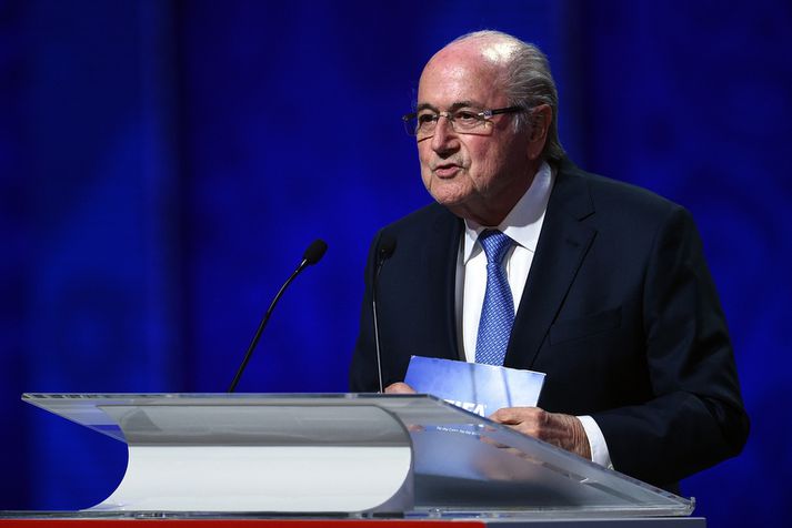 Sepp Blatter fer ekki fet.