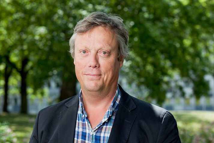 Metsöluhöfundur Jonas Jonasson hefur slegið í gegn um öll Norðurlönd og víðar með bók sinni Gamlinginn sem skreið út um gluggann og hvarf. Hann segist vera mikill aðdáandi Íslendingasagnanna og langar mjög að koma í heimsókn til Íslands.