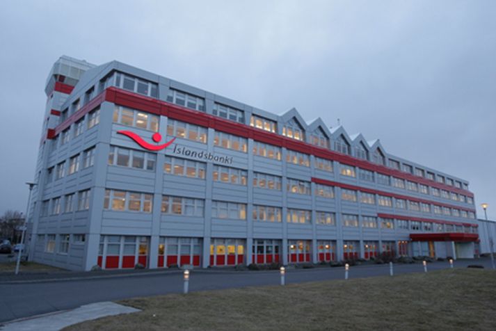 Stefna Miðengis er að selja allar eignir sem félagið fær frá bankanum. 