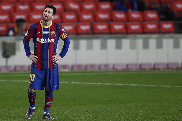 Lionel Messi jafnaði met Pele í leik með Barcelona á móti Valencia um helgina.