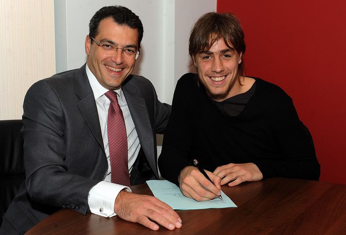 Damien Comolli ásamt Sebastian Coates.