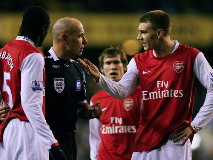 Emmanuel Adebayor og Nicklas Bendtner.