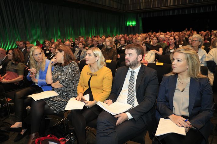 Ásmundur Einar Daðason, félags- og barnamálaráðherra, á ráðstefnunni í dag ásamt þeim Svandísi Svavarsdóttur, heilbrigðisráðherra, Lilju Alfreðsdóttir, menntamálaráðherra, og Áslaugu Örnu Sigurbjörnsdóttur, dómsmálaráðherra.