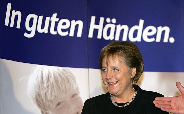 "Í góðum höndum". Merkel kanslari stappar stálinu í þjóð sína á iðnþingi í Düsseldorf á föstudag.