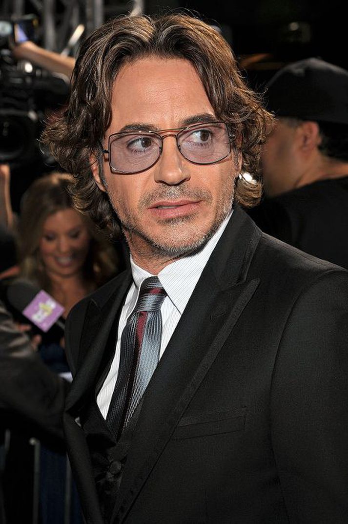 Robert Downey Jr. saknar nýfædds sonar síns mikið.