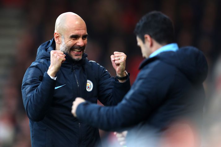 Guardiola fagnar marki Mahrez.