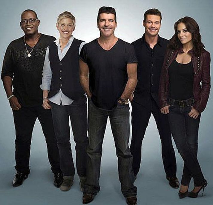 american idol Kara DioGuardi telur að erfitt verði að feta í fótspor Simons Cowell.