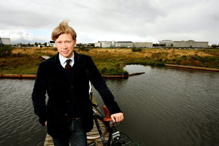 Gísli Marteinn Baldursson, borgarfulltrúi í Reykjavík, segir að ökumenn verði 11 mínútum fljótari með Vaðlaheiðargöngunum. Gert er ráð fyrir að framkvæmdin kosti um 11 milljarða króna.