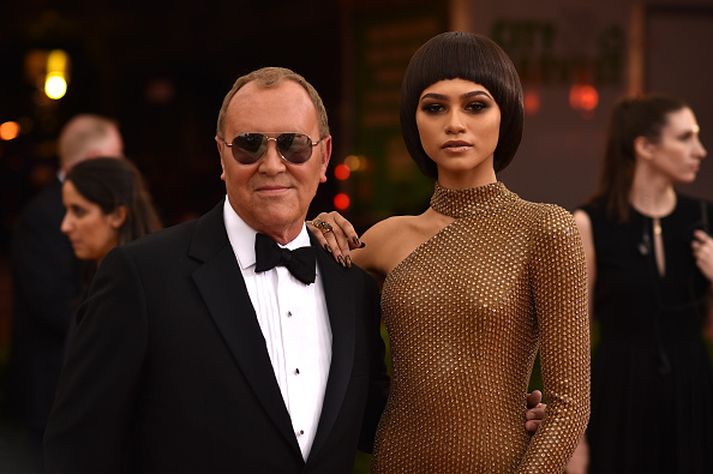 Michael Kors ásamt Zendaya, en hann hefur klætt allar helstu störnurnar á seinustu árum.