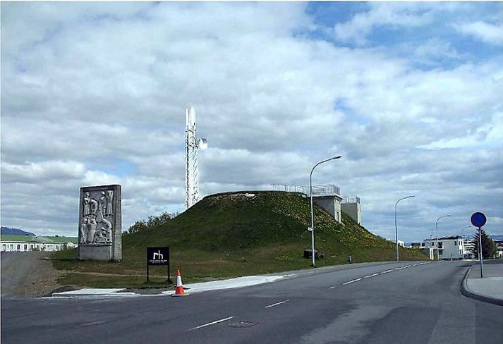 Mynd úr grenndarkynningu skipulags- og byggingasviðs. Mastrið tölvuteiknað inn á myndina.