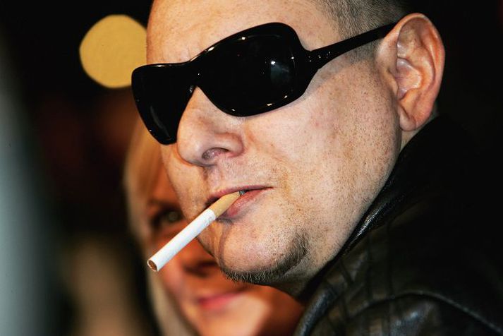 Shaun Ryder hefur gefið út ævisögu sína Twisting My Melon.