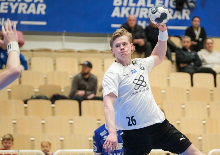 Frá leik FH fyrr á tímabilinu. Hér má sjá Birgi Má Birgisson sem átti góðan leik í kvöld gegn ÍBV