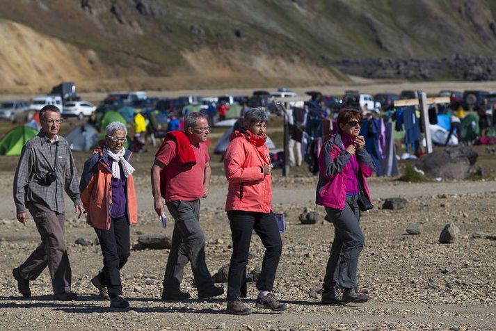 Um 80 þúsund gestir heimsækja Landmannalaugar árlega og þær eru ein af fjölsóttustu perlum hálendisins.