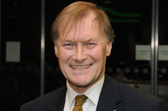 Breski þingmaðurinn Sir David Amess var stunginn til bana í dag.