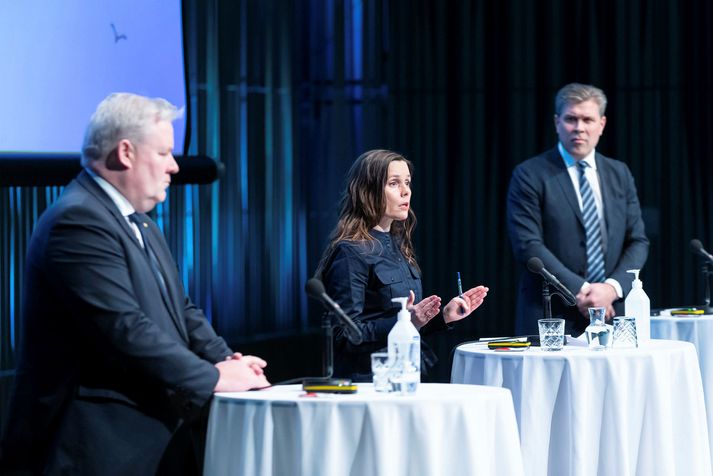 Sigurður Ingi Jóhannsson formaður Framsóknarflokksins, Katrín Jakobsdóttir formaður Vinstri grænna og Bjarni Benediktsson formaður Sjálfstæðisflokksins. 