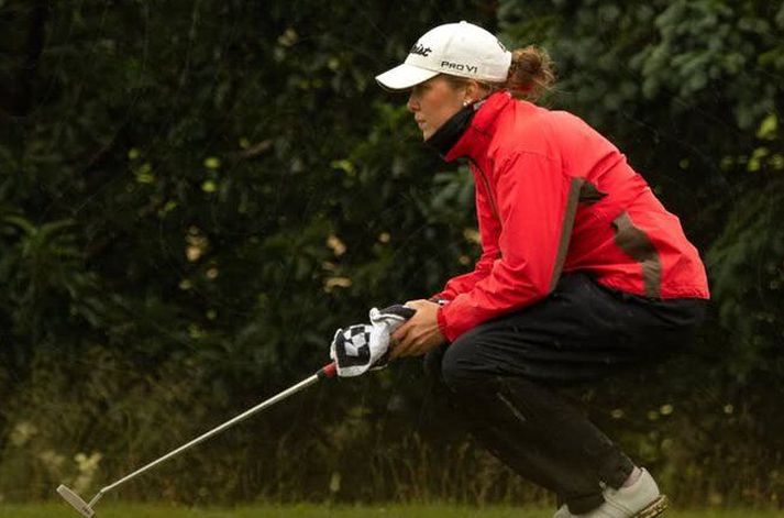 Elsa Maren Steinarsdóttir úr Golfklúbbnum Leyni átti frábæran fyrsta hring á Íslandsmótinu.