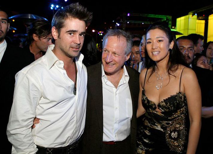 Farrel mætti beint á frumsýningu myndarinnar Miami Vice eftir atvikið og var á nálum. Hér er hann ásamt Michael Mann leikstjóra og Gong Li leikkonu.