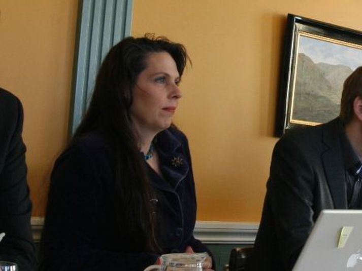 Birgitta Jónsdóttir ákallaði almenning í þingræðu í kvöld.