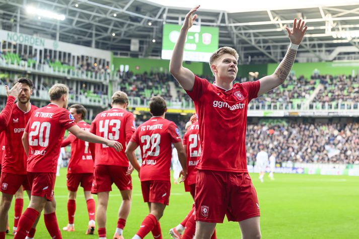 Kristian Nökkvi Hlynsson fagnar marki sínu fyrir Twente í dag. Hann er komin með þrjú deildarmörk á leiktíðinni.