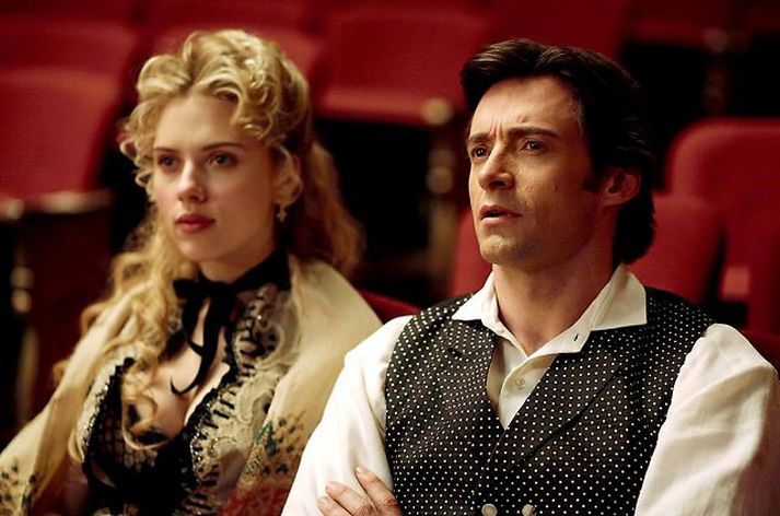 Scarlett Johansson og Hugh Jackman lifa og hrærast í heimi sjónhverfinga í The Prestige.