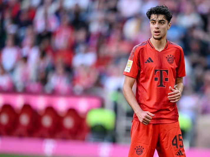 Pavlović er aðeins tuttugu ára gamall og á framtíðina fyrir sér hjá Bayern.