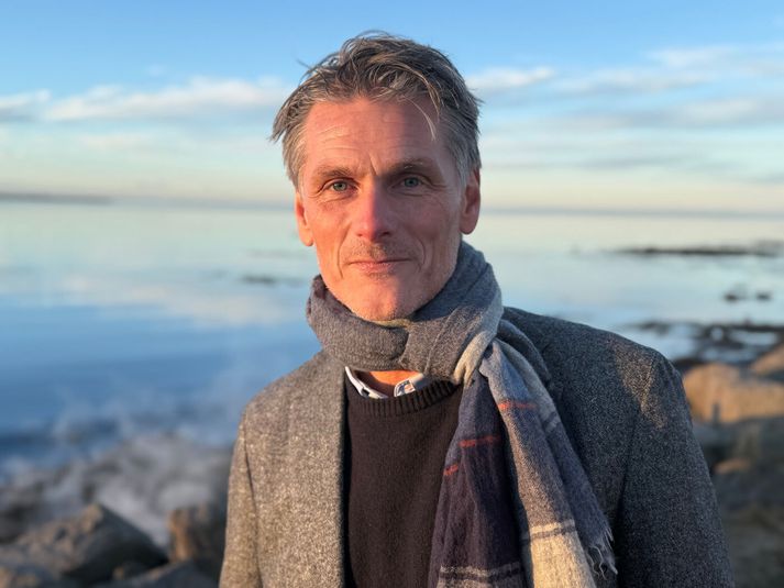 Pétur Marteinsson segir að ekki hafi þurft að upplýsa borgina um breytt eignarhald félagins sem heldur utan um umrædda lóð í Vatnsmýri. 