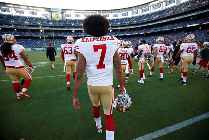 Kaepernick er einn umtalaðasti íþróttamaður Bandaríkjanna þessa dagana.