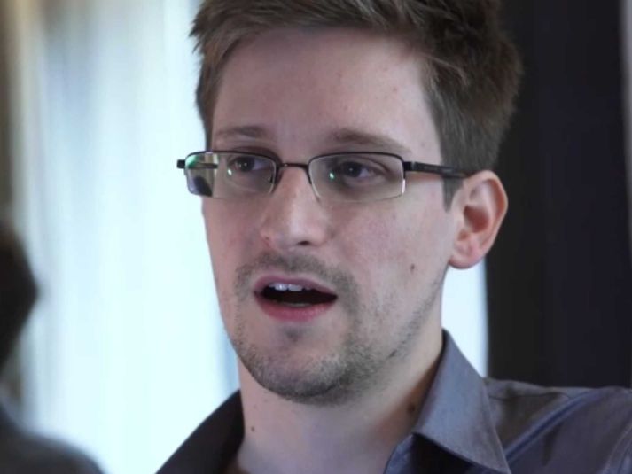 Snowden ætlar að berjast gegn framsali til Bandaríkjanna.