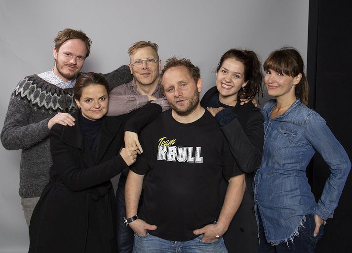 Arnór Pálmi Arnarsson, Ilmur Kristjánsdóttir, Jón Gnarr, Sverrir Þór Sverrisson (Sveppi), Katrín Halldóra Sigurðardóttir og Katla Margrét Þorgeirsdóttir.