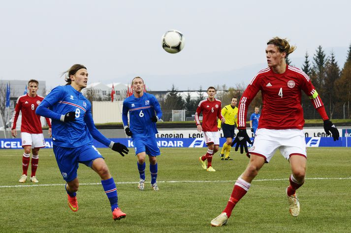 Arnór í leik með U21 árs landsliði Íslands.
