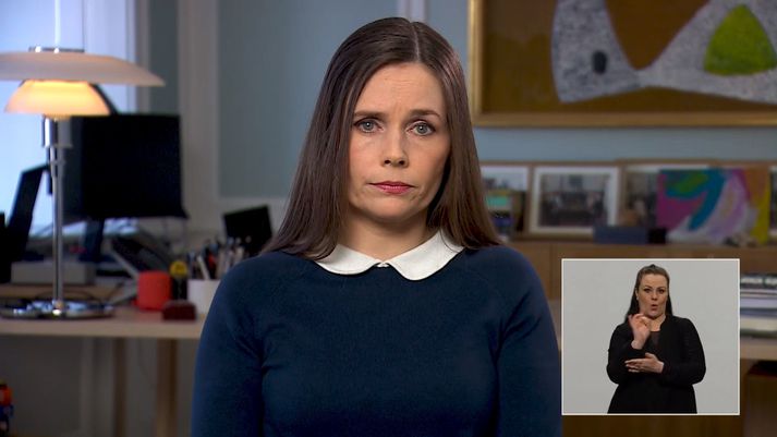 Katrín segir nú píningsvetur að baki, sumarið heilsi, lóan er komin og það eigi að hlýna í vikunni. Engin dæmi eru um að forsætisráðherra stígi sérstaklega fram og ávarpi þjóðina með slík hughreystingarorð á vörum.