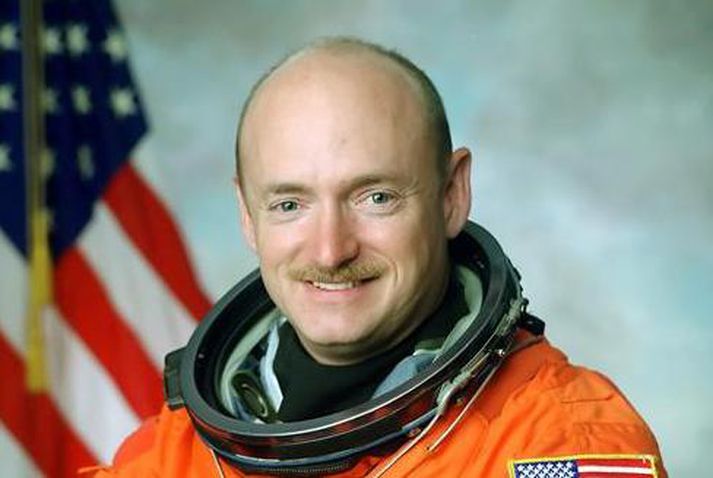 Mark Giffords.