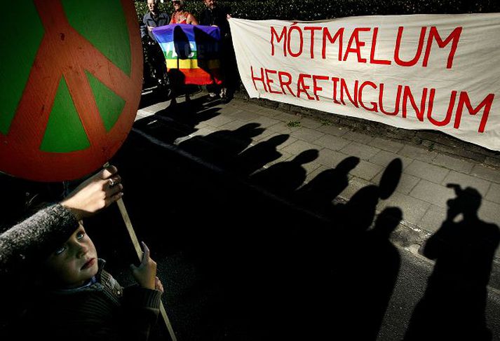 Samtök hernaðarandstæðinga mótmæla fyrirhuguðum hugmyndum um æfingasvæði herflugmanna á Keflavíkurflugvelli.
fréttablaðið/valli