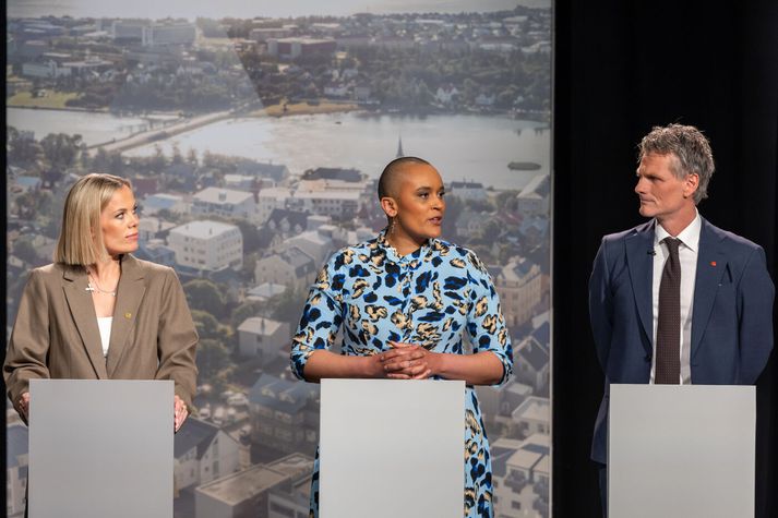 Oddvitar Viðreisnar, Vinstrisins og Samfylkingar þau Björg Magnúsdóttir, Sanna Magdalena Mörtudóttir og Pétur Marteinsson  líta fjölda borgarfulltrúa misjöfnum augum.