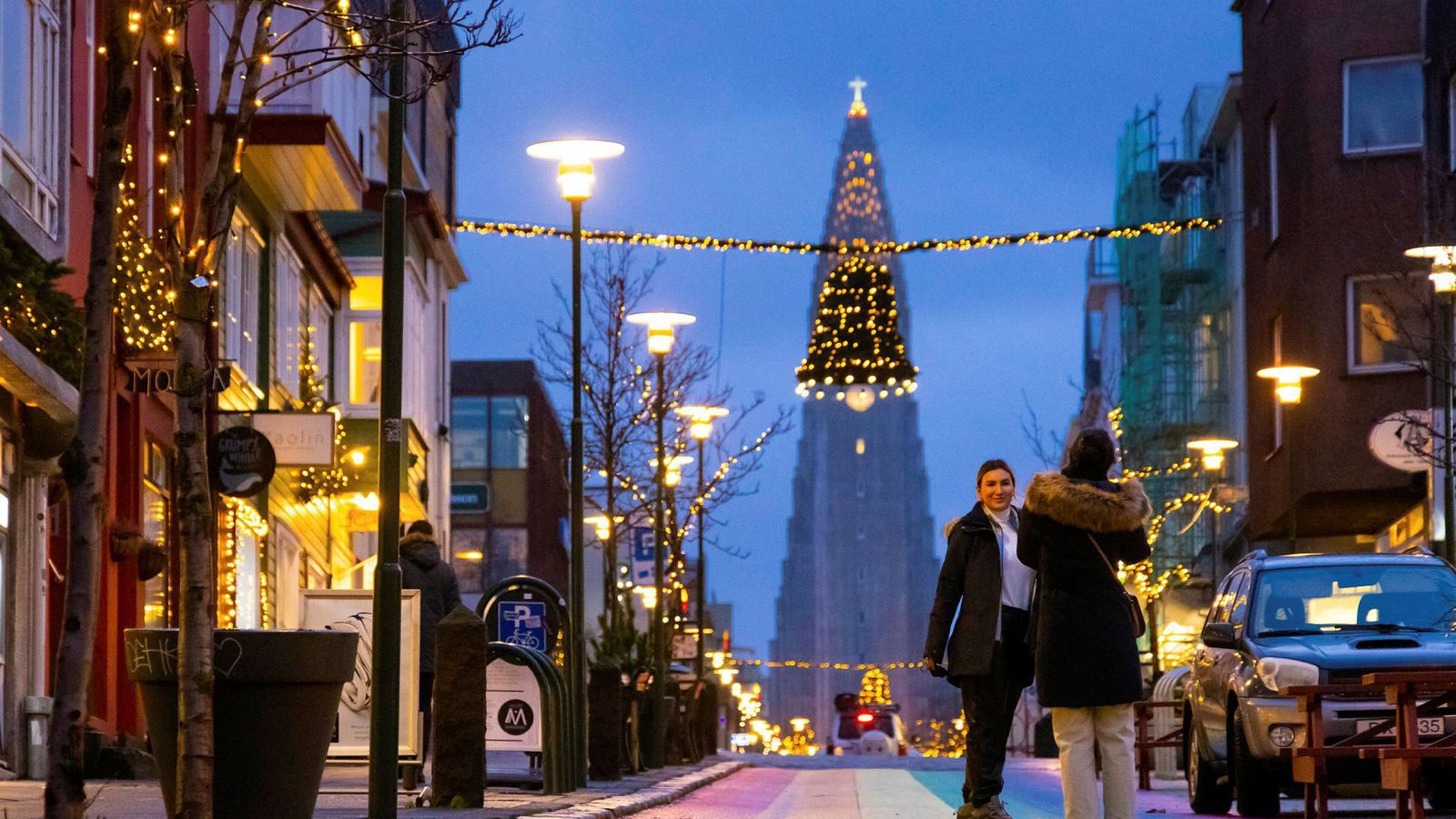 Jólin verða rauð eftir allt saman