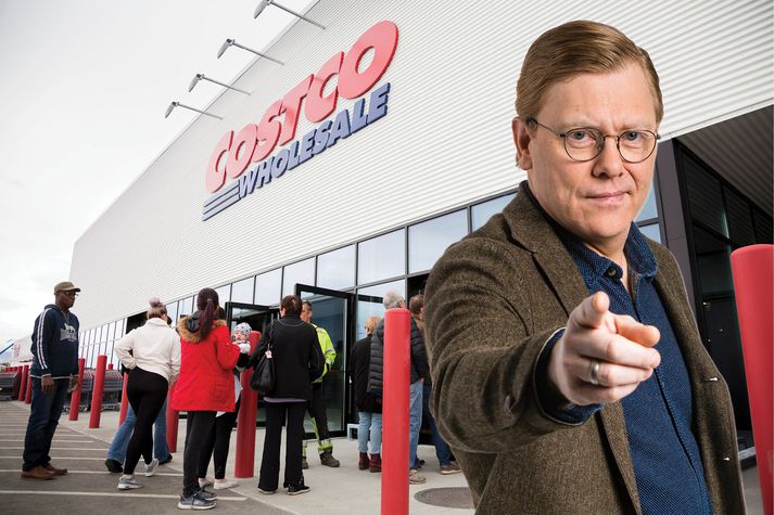 Jón Gnarr segir það lúðalegt að fara í Bónus, en töff að fara í Costco.