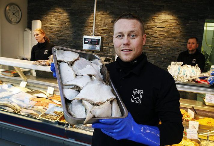 Fiskikóngurinn biður þá sem kunna að hafa séð bílinn um að hafa samband við sig.